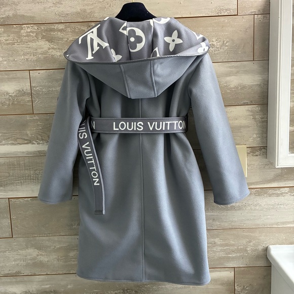 Louis Vuitton Belted Double Face Hooded Wrap Coat - Picture 14 of 14